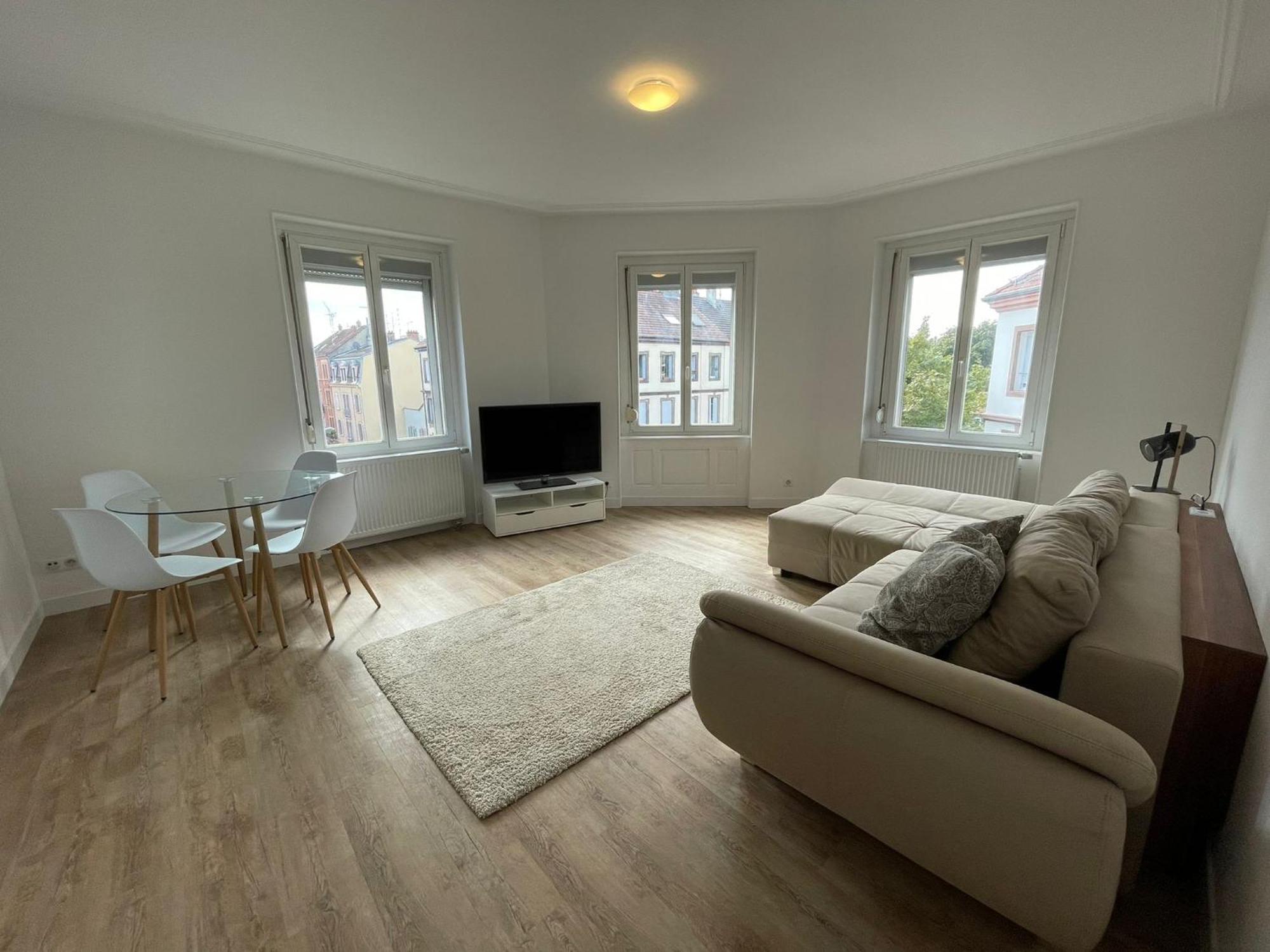 Mulhouse, Urban Family Nest Apartment Luaran gambar